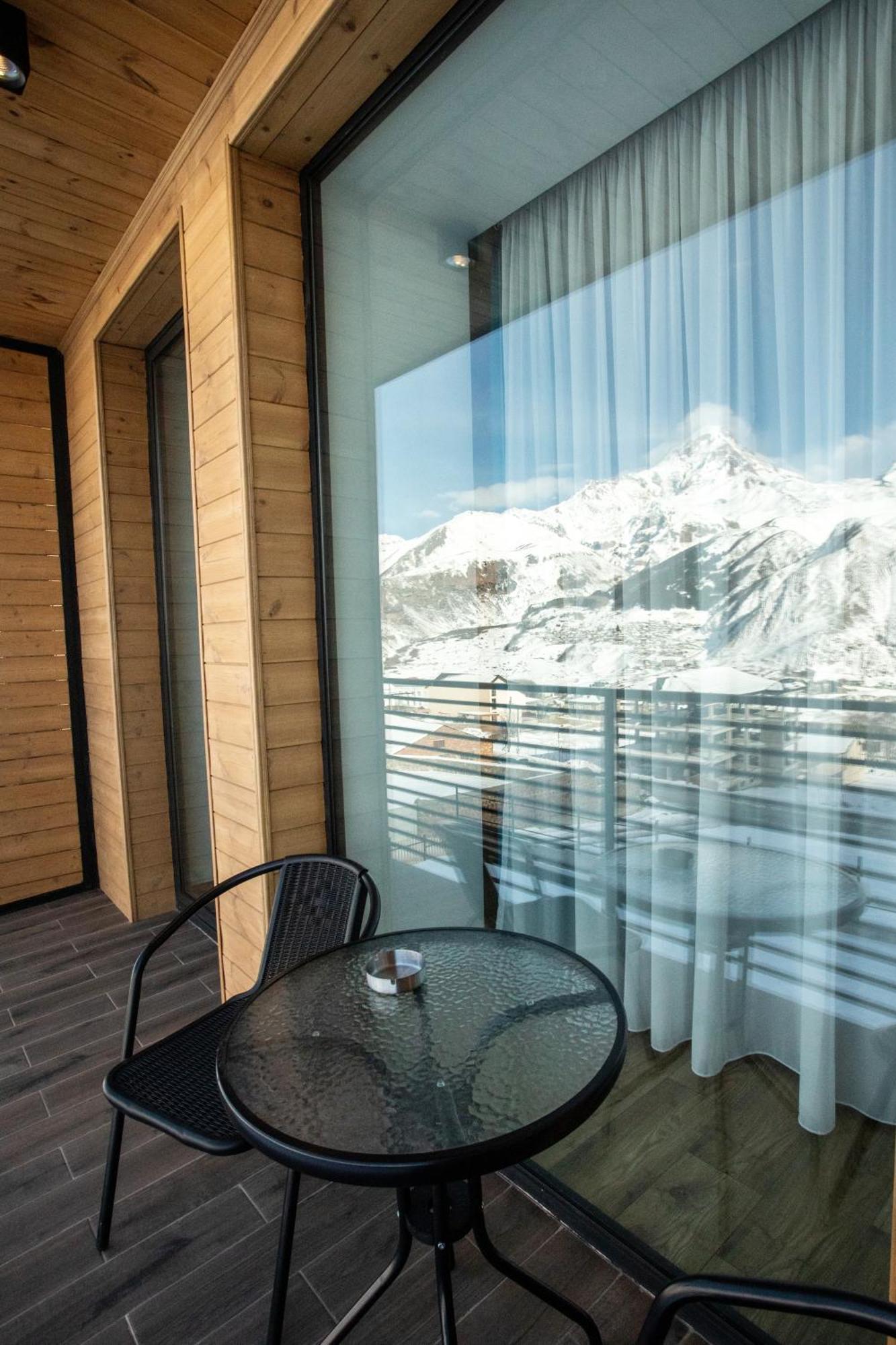 Kazbegi Hotel Grand View Eksteriør bilde