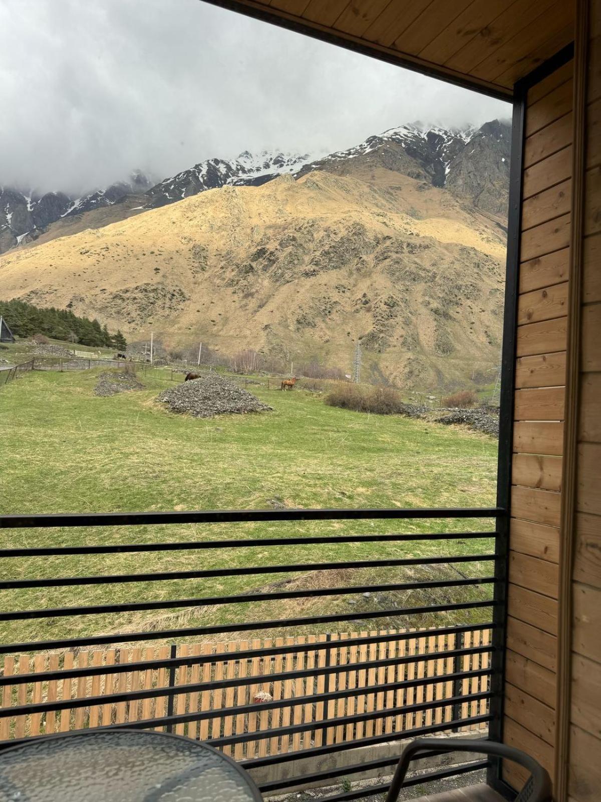 Kazbegi Hotel Grand View Eksteriør bilde