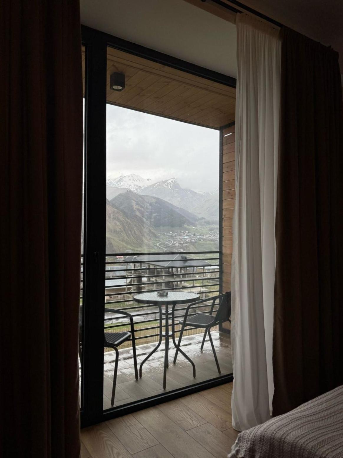 Kazbegi Hotel Grand View Eksteriør bilde